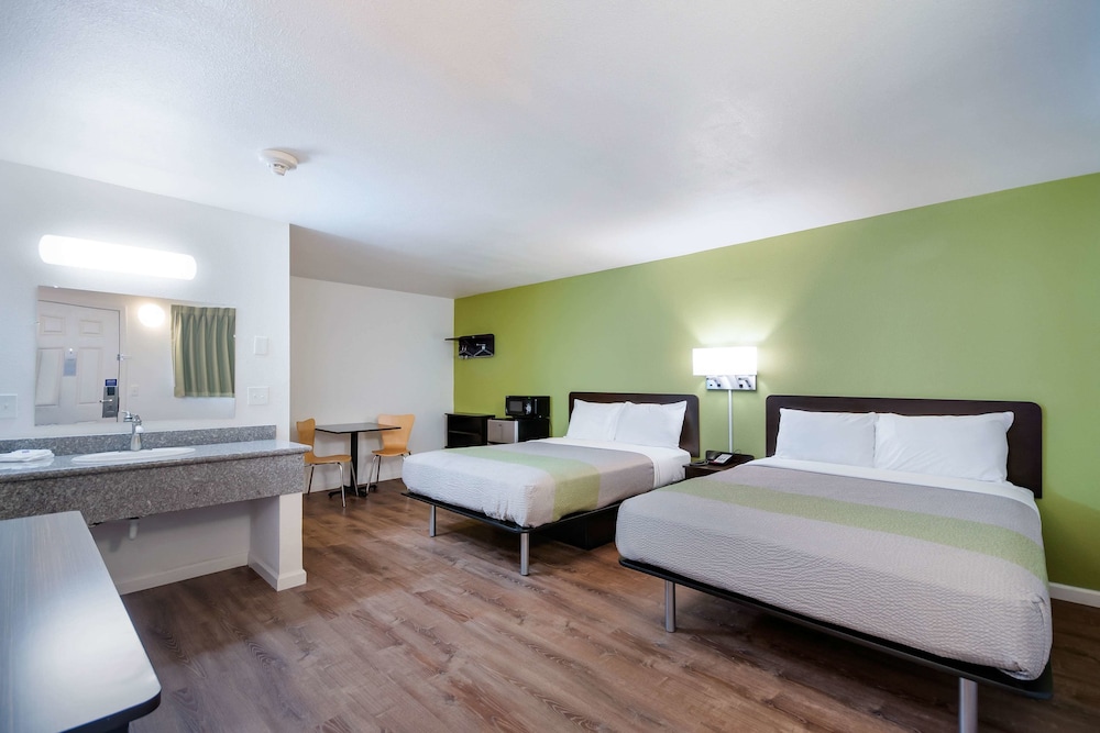 Motel 6 Burlington WA - photo 26