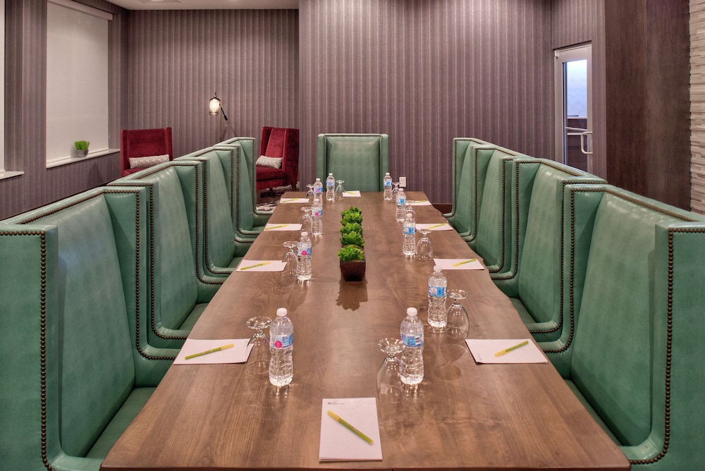Hilton Garden Inn Little Rock Downtown - photo 36