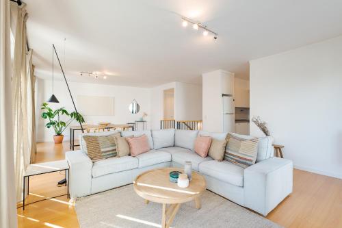 Penthouse For The City Lovers Castle View & Parking — 4-Star Luxury Hotel in Lisbon, Portugal