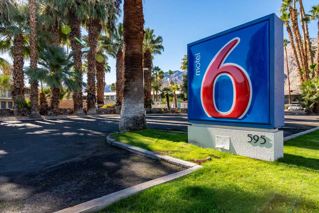 Motel 6 Palm Springs CA East Palm Canyon - photo 13