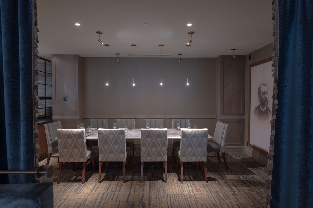 Hotel Fort Des Moines Curio Collection by Hilton - photo 105
