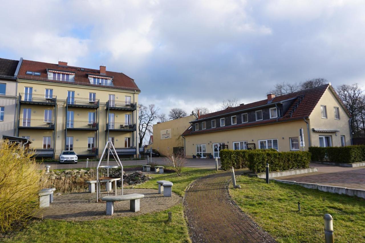 Apartmenthaus Am Grienericksee — 4-Star Luxury Hotel in Rheinsberg, Germany