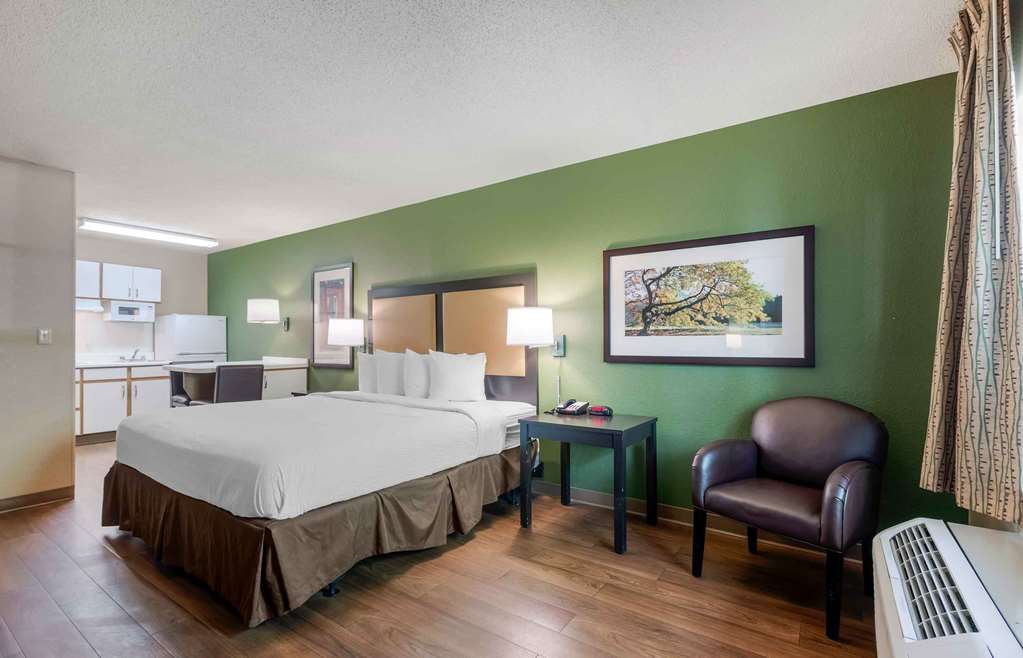 Extended Stay America Select Suites Atlanta Perimeter Hammon - photo 46