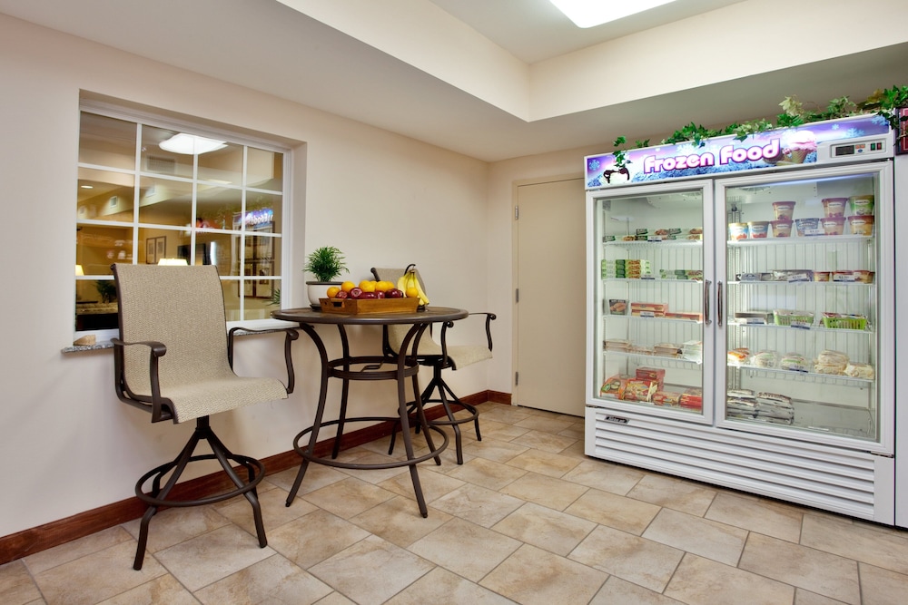 Candlewood Suites New Iberia by IHG - photo 42