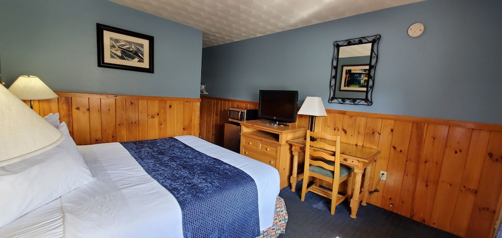 The Lake Motel - photo 17