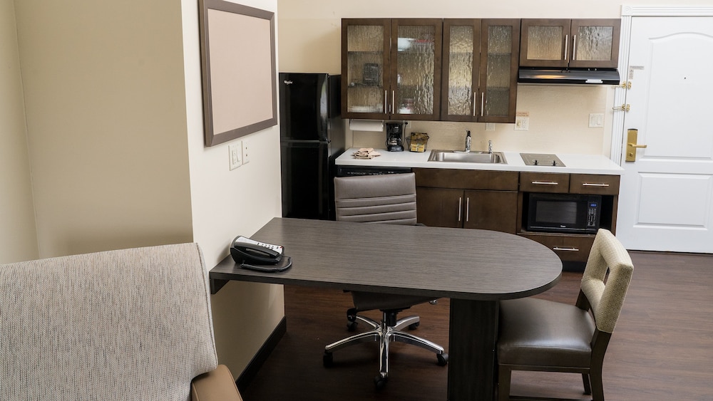 Candlewood Suites St. Joseph Benton Harbor by IHG - photo 16