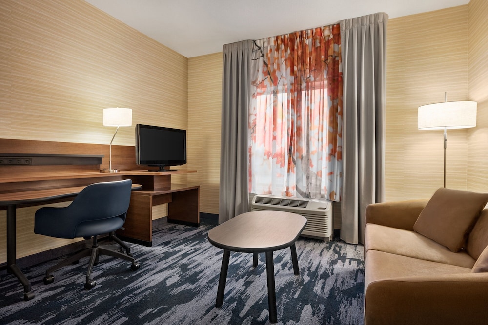 Fairfield Inn & Suites Hershey Chocolate Avenue - photo 8