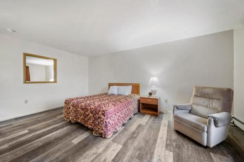 Executive Inn Cass City - photo 20