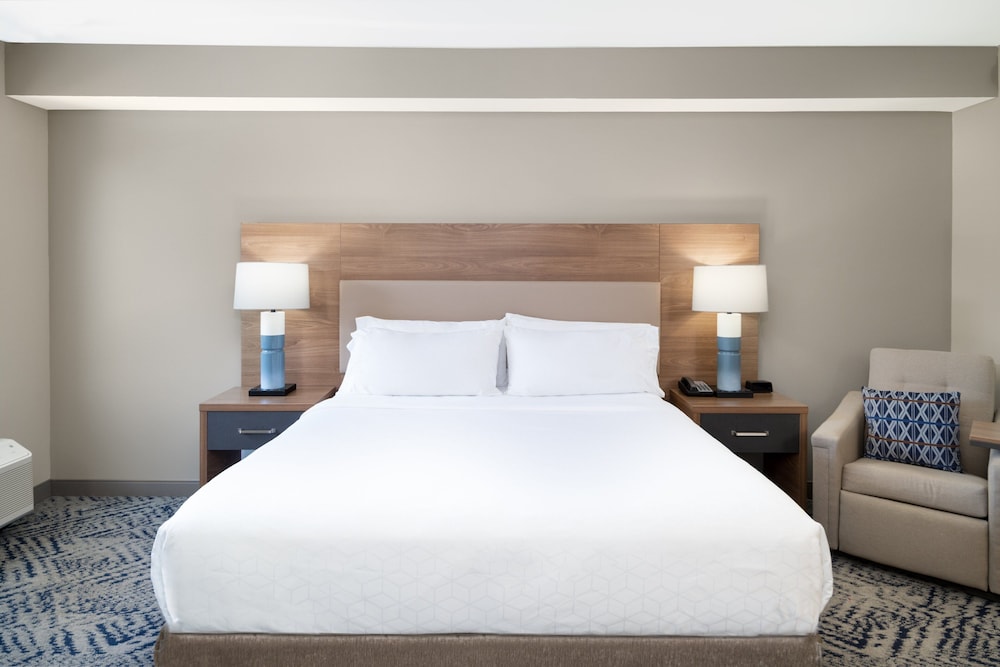 Candlewood Suites Asheville Downtown by IHG - photo 18
