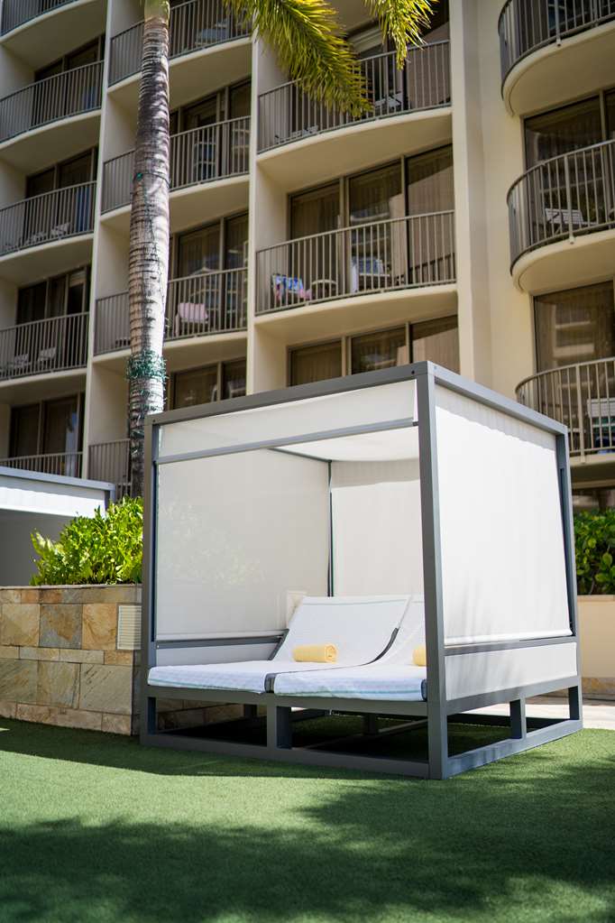 Embassy Suites by Hilton Waikiki Beach Walk - photo 82