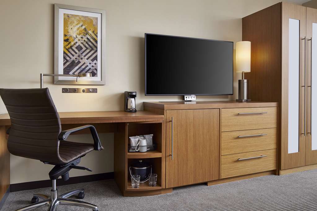 Hyatt Place Wilmington Riverfront - photo 5