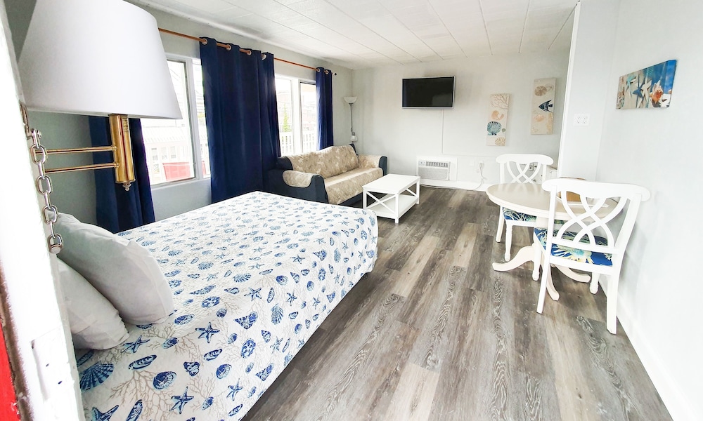 The Coral Sands Motel - photo 25