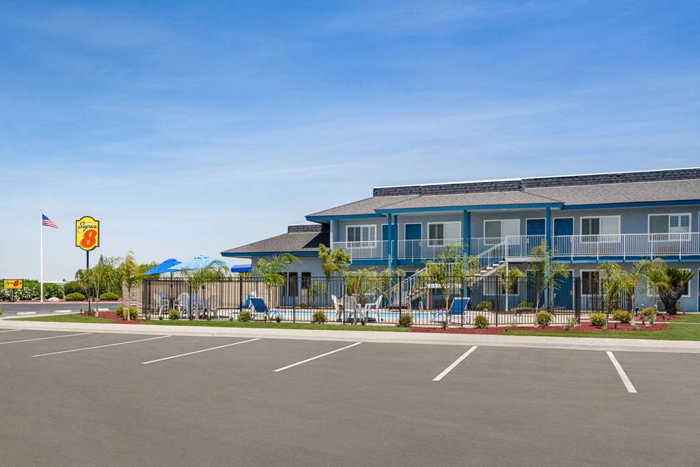 Super 8 by Wyndham Lindsay Olive Tree - photo 8