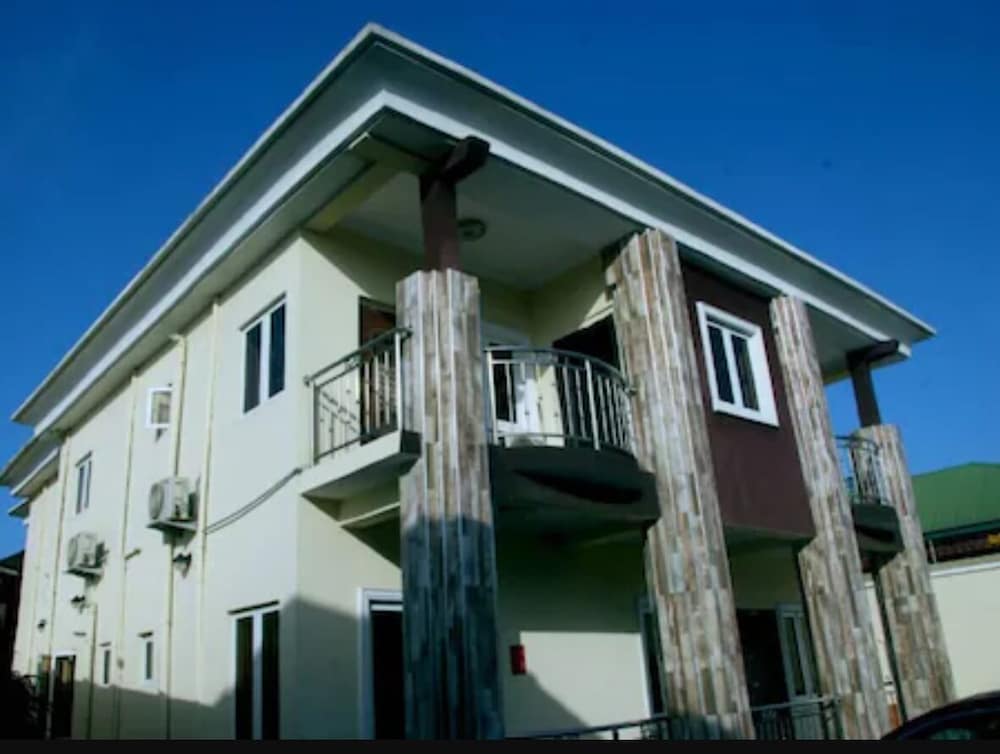 Ivon Suites - carbon neutral hotel in Lagos