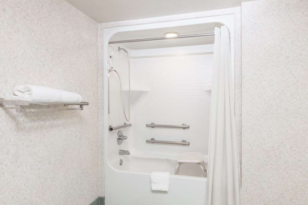 Super 8 by Wyndham Jasper TX - photo 10