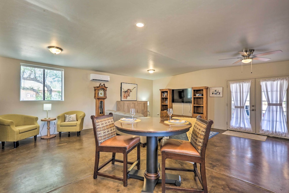 Oro Valley Retreat w Pool Spa & Rooftop Views - photo 14