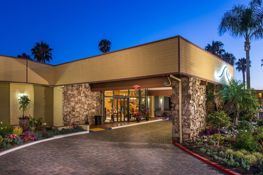 San Clemente Inn - photo 100