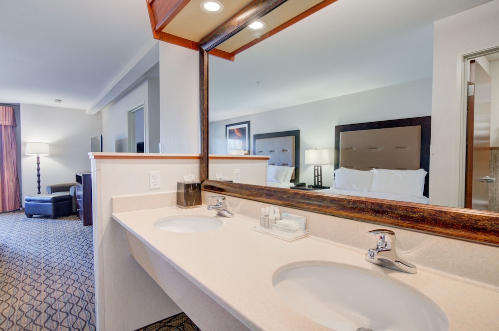 Holiday Inn West Yellowstone by IHG. - photo 23