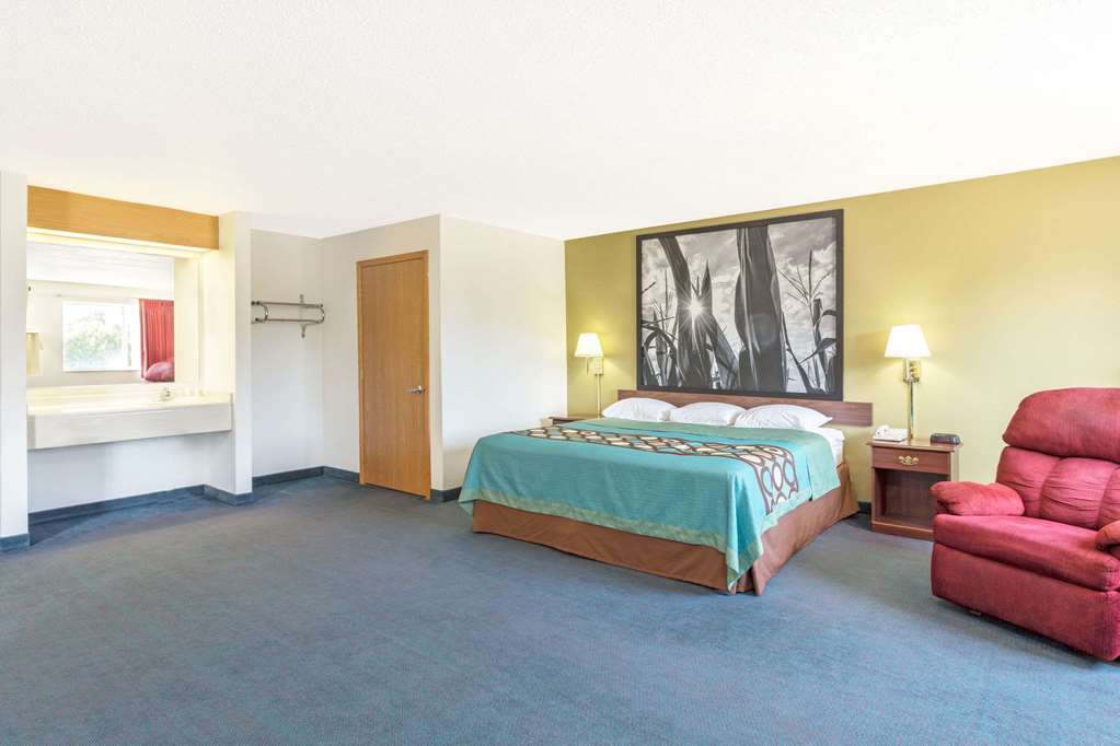 Super 8 by Wyndham Cresco IA - photo 13