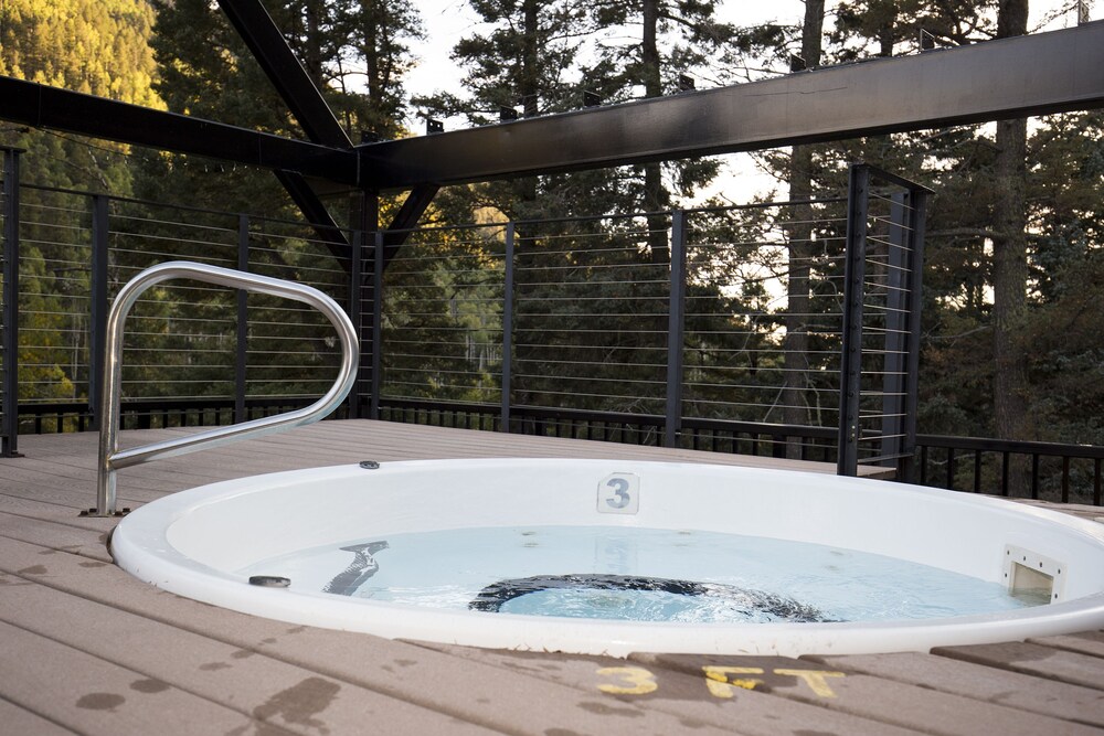 Columbine Inn & Conference Center - photo 3