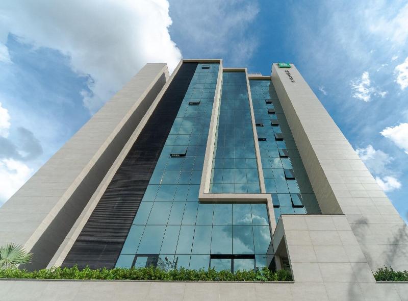 ibis Styles Itauna — 4-Star Luxury Hotel in Itauna, Brasil