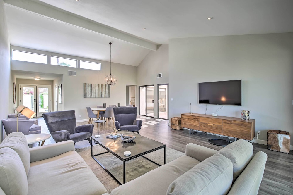 Rancho Las Palmas Resort Condo: Golf Swim & Play in Rancho Mirage, United States