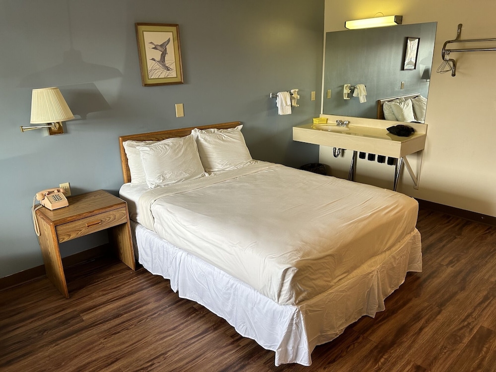 Valley Inn and Suites - photo 6