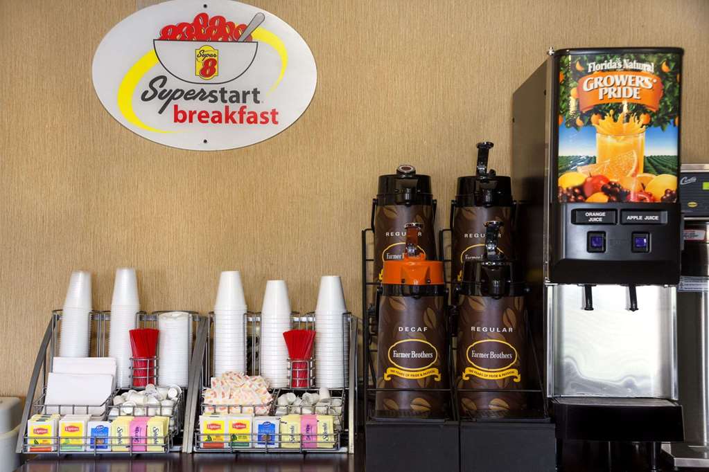 Super 8 by Wyndham Fairview Heights St. Louis - photo 14