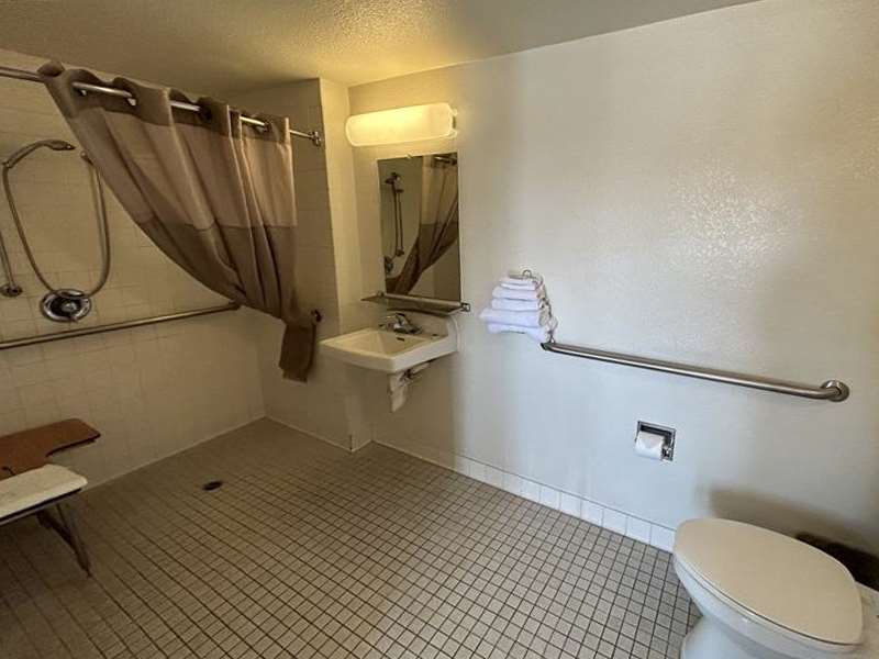 Motel 6 Bellflower CA Los Angeles - photo 11