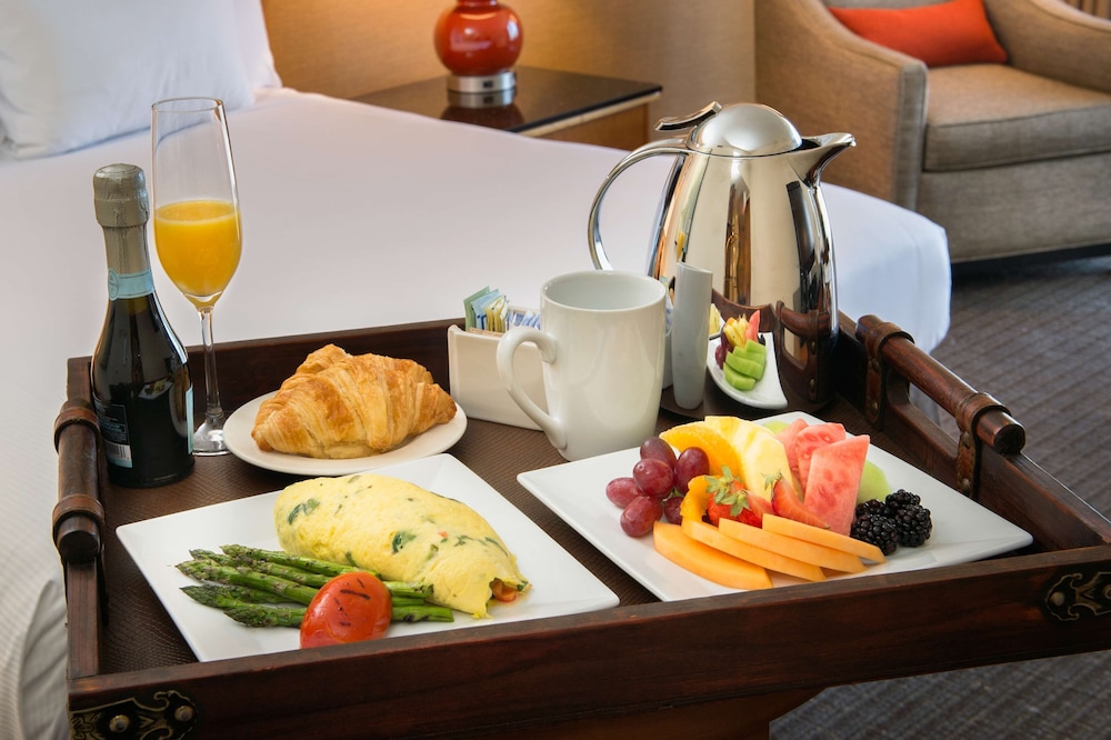 DoubleTree by Hilton Seattle Airport - photo 35