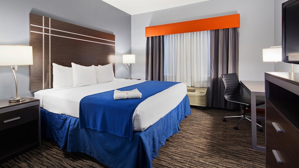 Best Western Elkhart Inn & Suites - photo 10