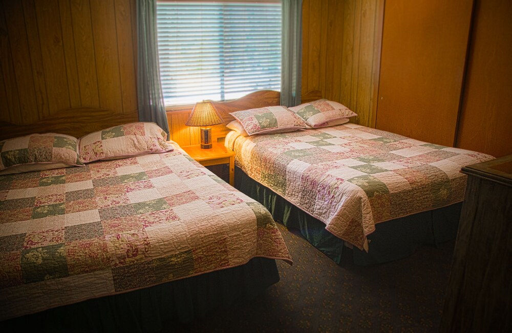Golden Bear Cottages - photo 33