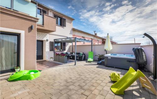 Amazing Home In Marcana With Jacuzzi — 4-Star Luxury Hotel in Marcana, Croatia