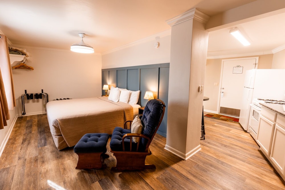 Woodland Motel - photo 25