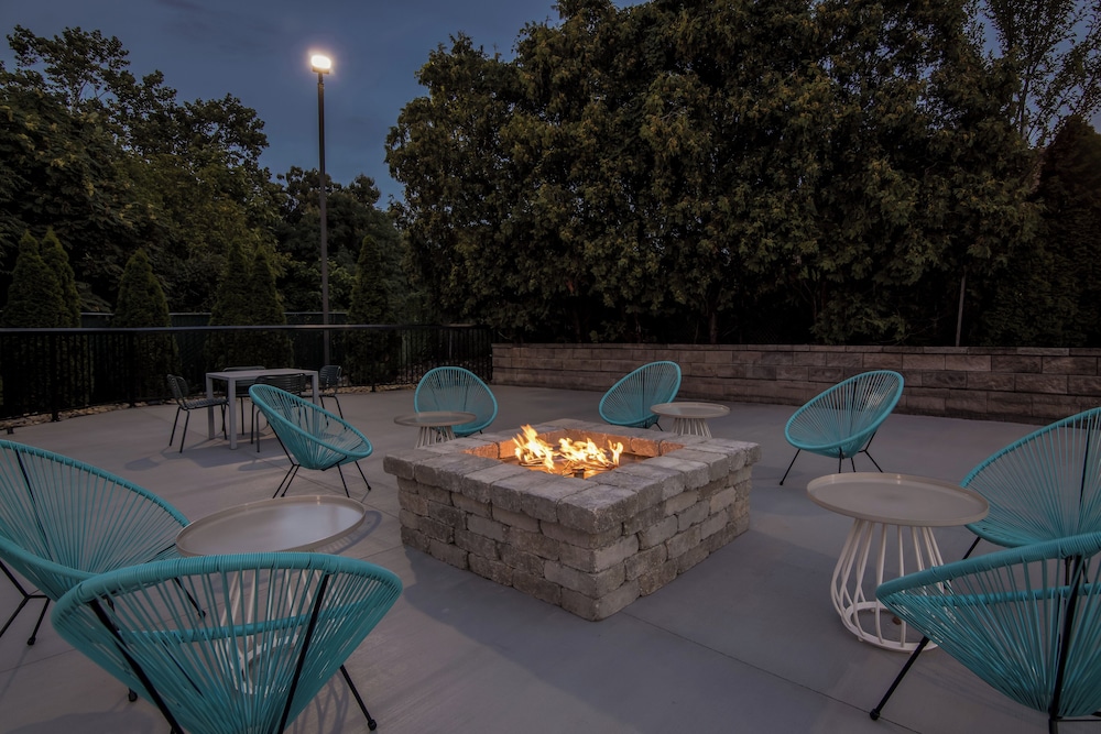 Spark by Hilton Roanoke Civic Center - photo 41