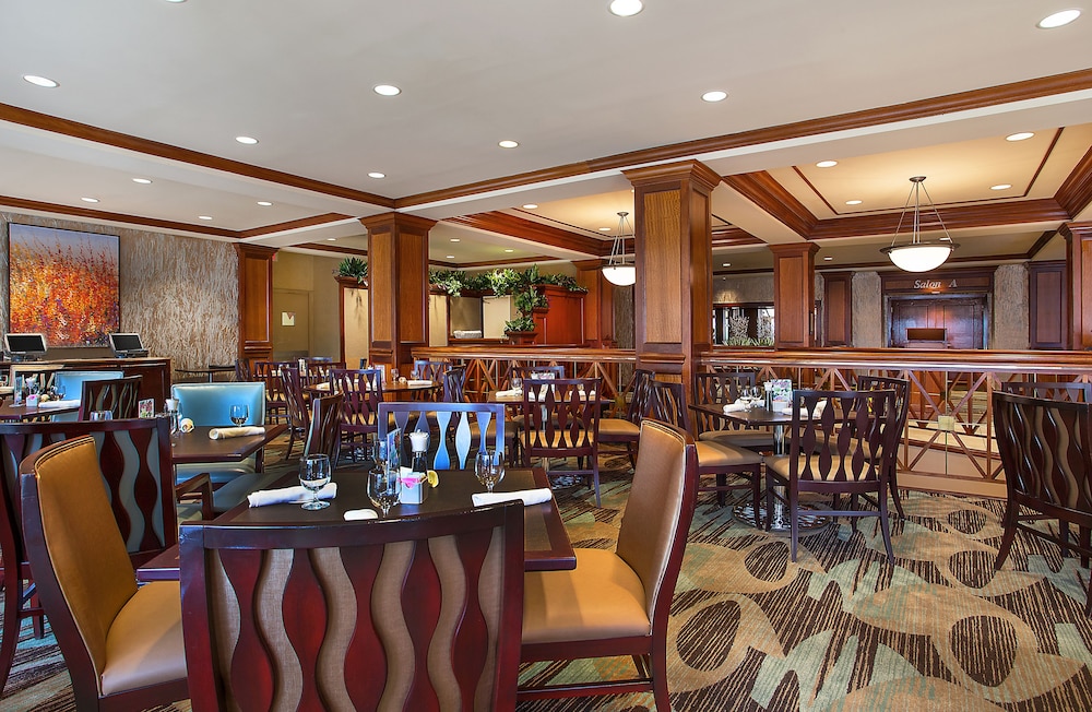 Crowne Plaza Knoxville Downtown University by IHG - photo 27