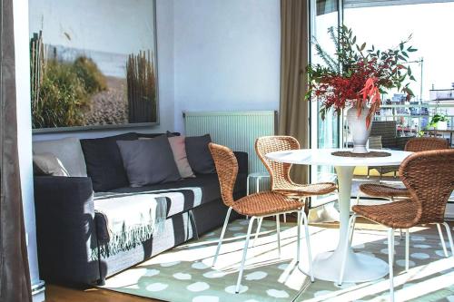 Shiny And Relaxing 5th Floor Apartment — 4-Star Luxury Hotel in Thessaloniki, Greece