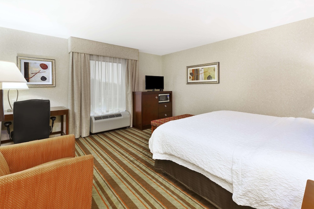 Hampton Inn Detroit Southgate - photo 12