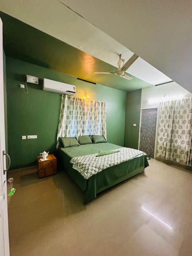 Tranquil Bay - carbon neutral hotel in Varkala