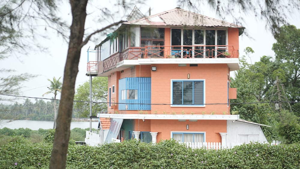 Kuzhupilly Beach House