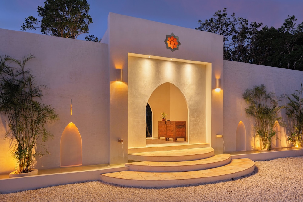 Villa Sanah — 4-Star Luxury Hotel in Tulum, Mexico