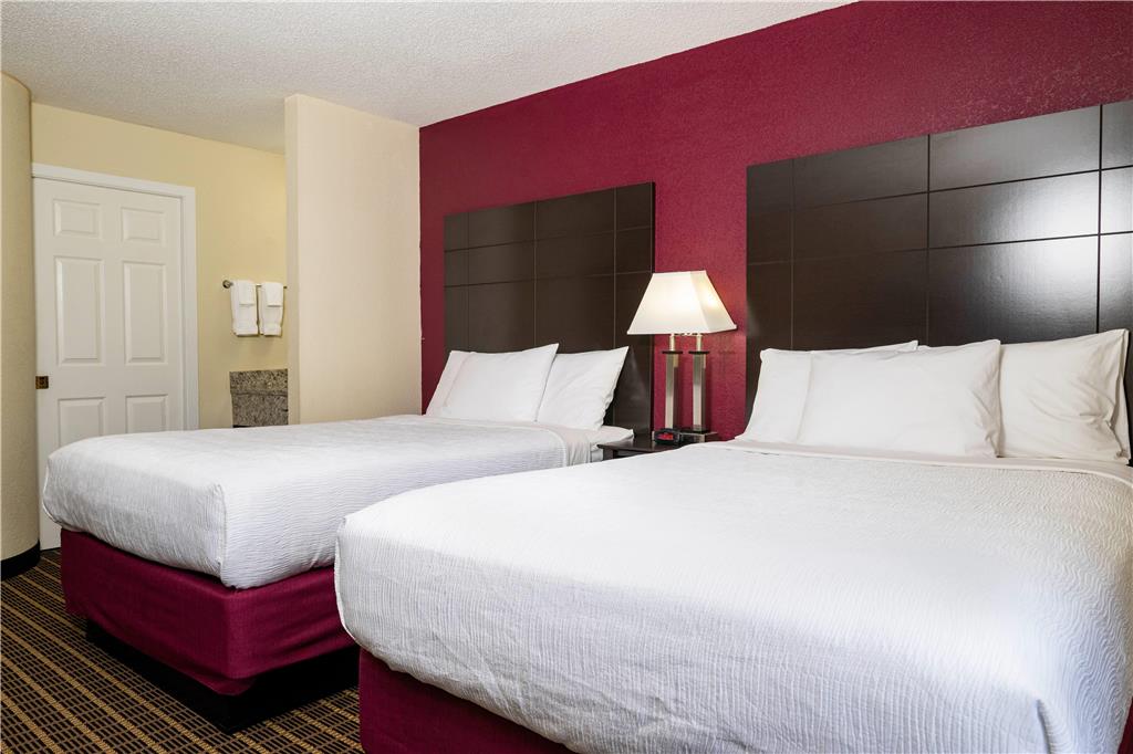 Baymont Inn & Suites by Wyndham Mukwonago - photo 18