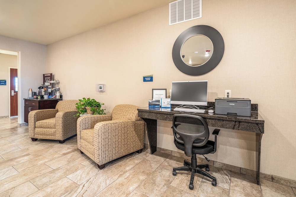 Cobblestone Inn & Suites Kermit - photo 30