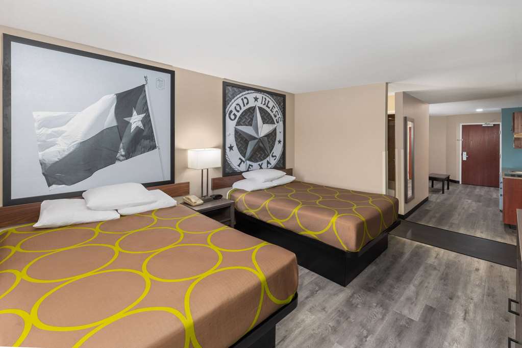 Super 8 by Wyndham Lubbock West - photo 27