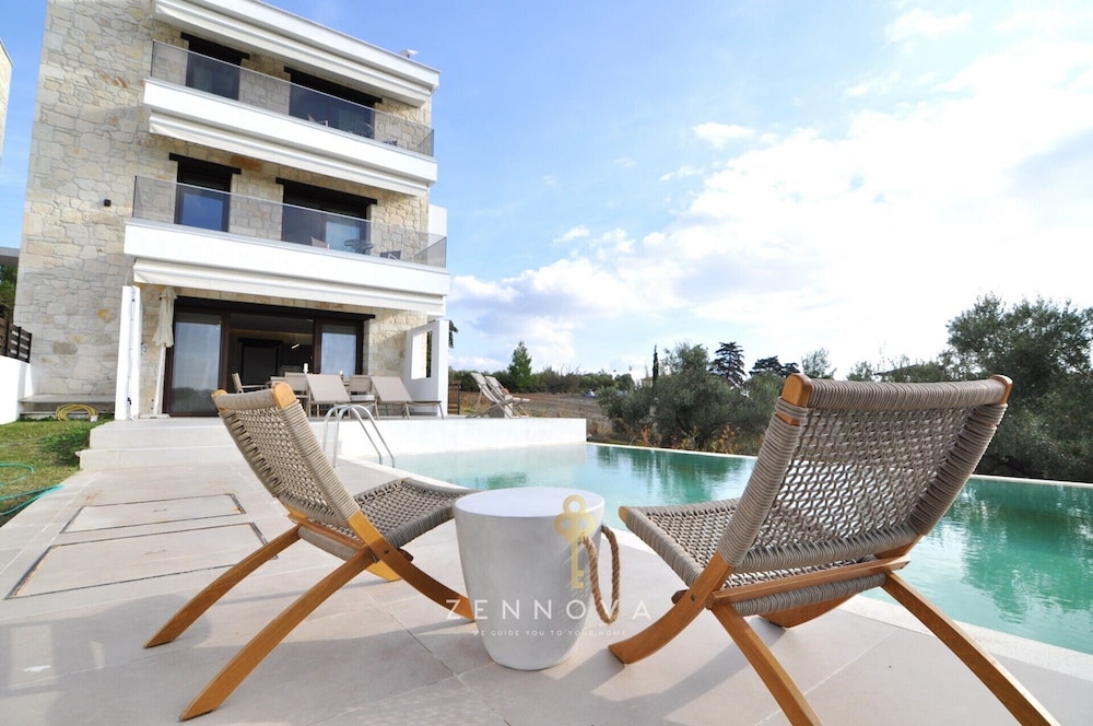 Zennova 65 Villa Vanina — 4-Star Luxury Hotel in Nikiti, Greece
