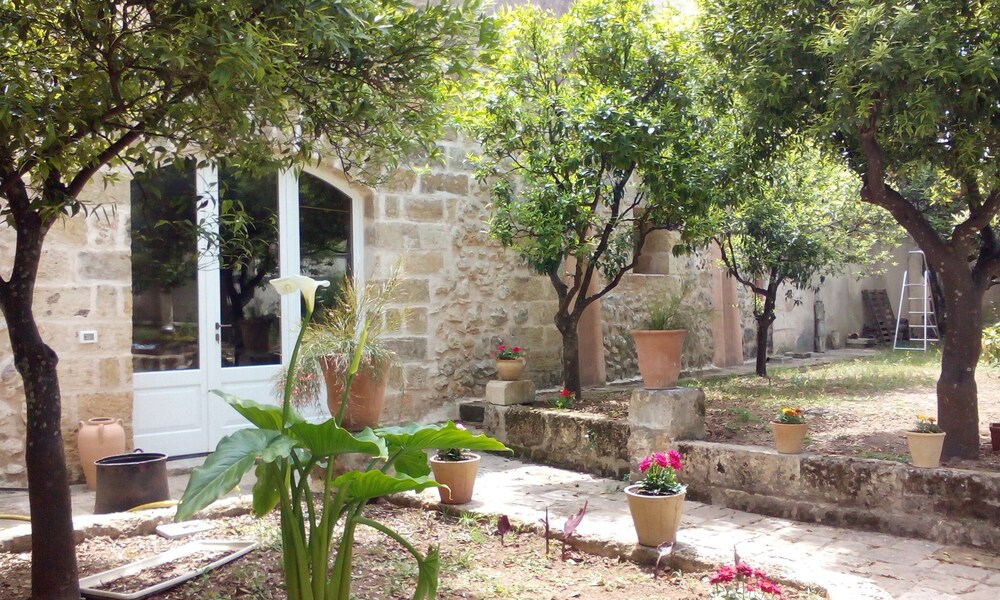 A Palazzo — hotel in Gagliano Del Capo