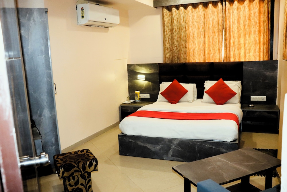 Hotel Vrundavan in Gandhinagar, India
