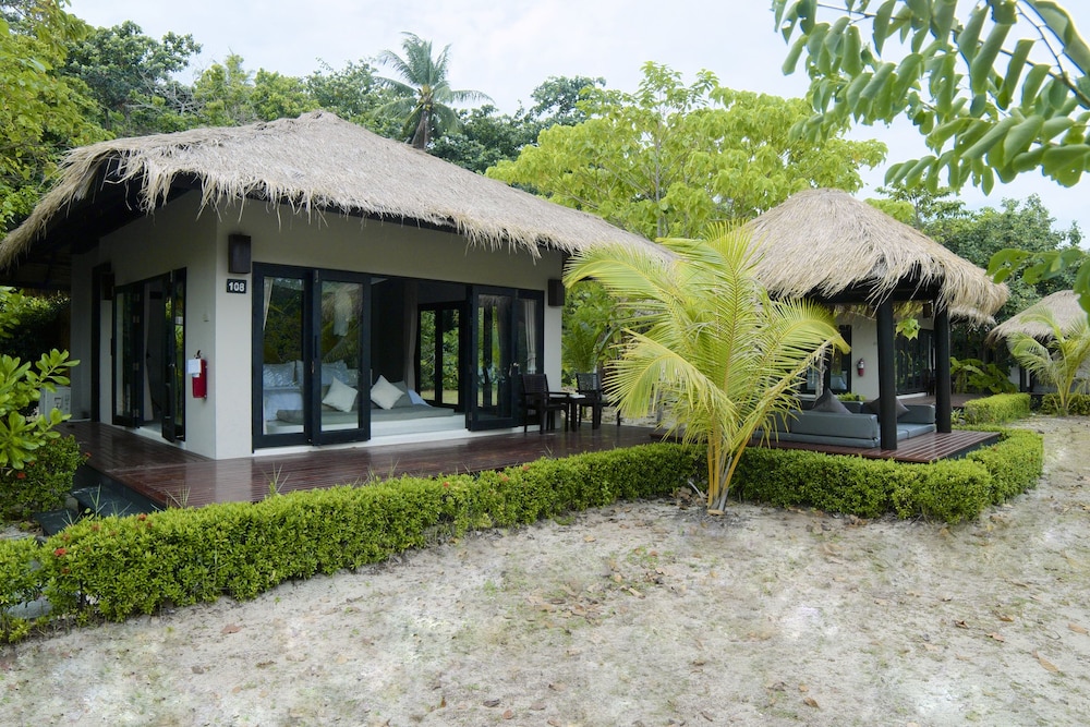 The Sevenseas Resort — Trang — photo 3