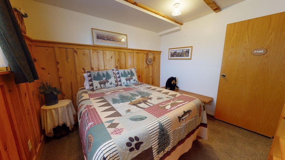 Juniper Ridge Family Cabin — Blanding — photo 3