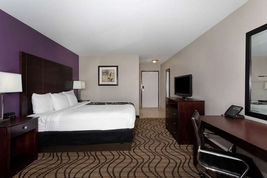 Baymont by Wyndham Henderson Northeast Denver - photo 16